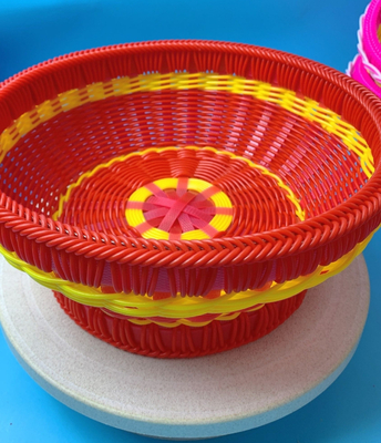JTPP-110 Plastik-Imitat Rattan-Machmaschine: 3300mm Schraube, 6 Gurte, 130kg/h Kapazität