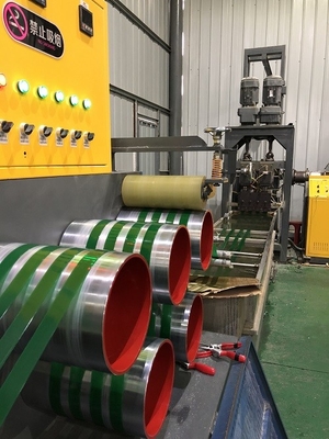 90 mm Einschnecken-PET-Bügelherstellungsmaschine Doppelausgangsherstellungsmaschine