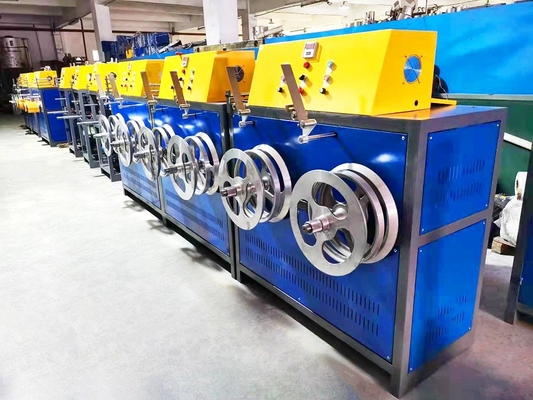 Automatischer HAUSTIER Bügel, der Maschine mit Leitungsgeschwindigkeit 250m/min und Bügel-Spannung &gt;850kg herstellt