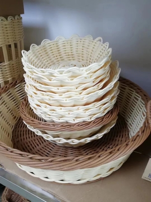 JTPP-110 Plastik-Imitat Rattan-Machmaschine: 3300mm Schraube, 6 Gurte, 130kg/h Kapazität