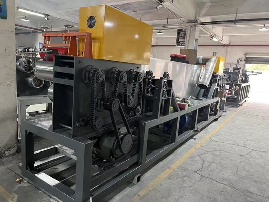GUGAO Motor PET-Gürtelmachmaschine 0,4-1,2MM 100% recycelte Flaschenflocken Rohstoff