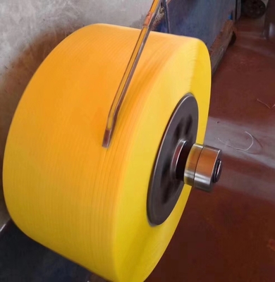 Plastikmaschinen Zwei-Schrauben-Sandwich-PP-Bindband-Produktionslinie PP-Bindband-Ausrüstung mit 5-19mm PP-Bindmaschine