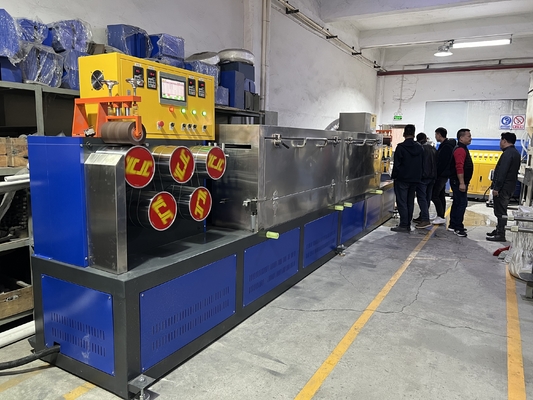 Vollautomatische PP-Gürtelmachmaschine mit Siemens-Motor und &gt; 260-300 m/min Gürtelgeschwindigkeit